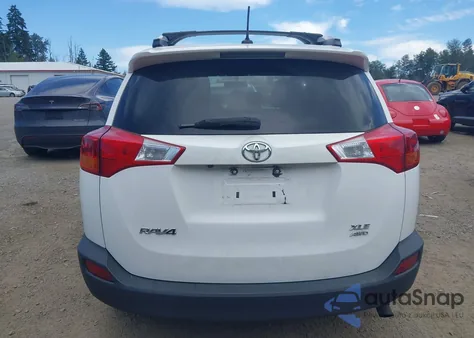 2015 Toyota Rav4 Xle из США, поврежденный, VIN 2T3RFREV1FW321709